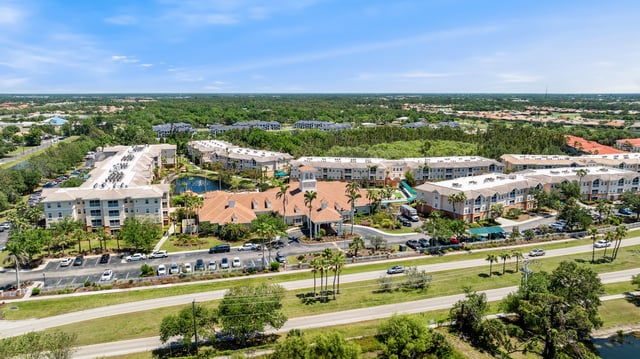 Pelican-Pointe-001-IL